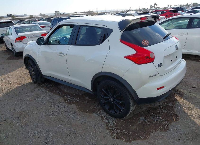 Photo 3 of 2014 Nissan Juke S (VIN JN8AF5MV6ET358042)