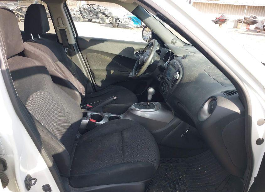 Photo 5 of 2014 Nissan Juke S (VIN JN8AF5MV6ET358042)