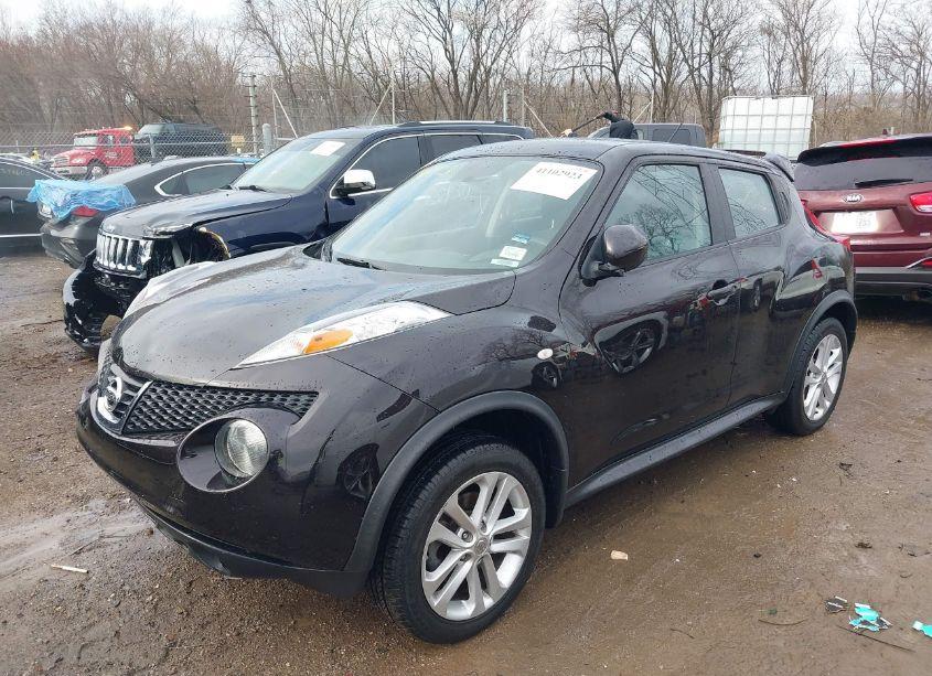 Photo 2 of 2014 Nissan Juke S (VIN JN8AF5MV6ET362267)