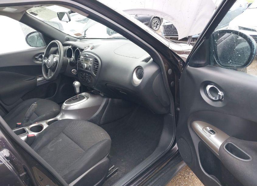Photo 5 of 2014 Nissan Juke S (VIN JN8AF5MV6ET362267)