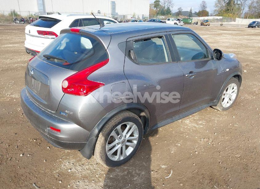 Photo 4 of 2014 Nissan Juke NISMO/S/SL/SV (VIN JN8AF5MV6ET362477)