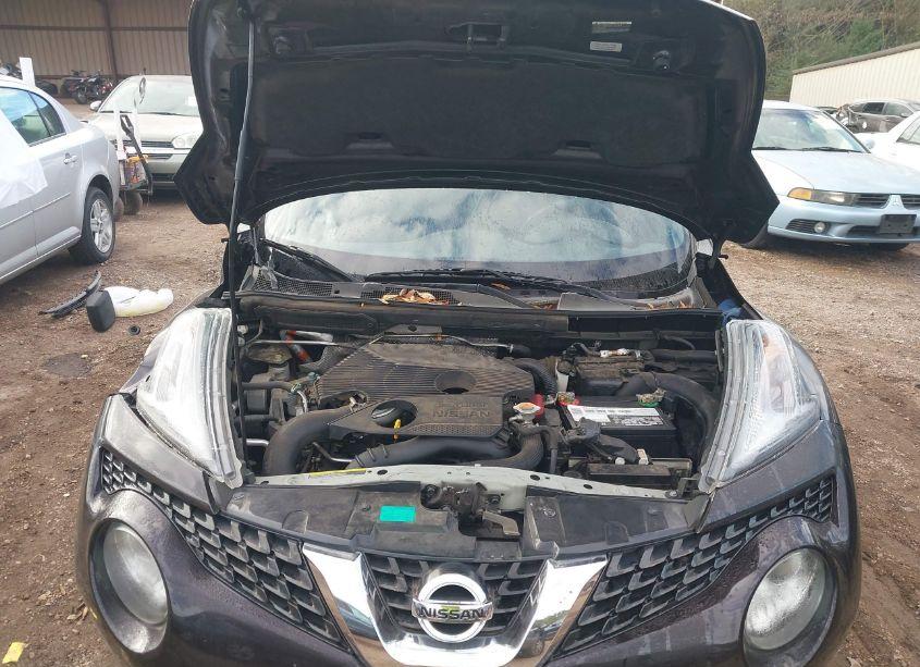 Photo 10 of 2015 Nissan Juke S (VIN JN8AF5MV6FT563202)