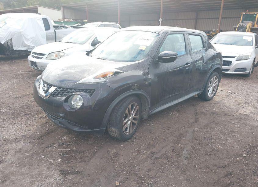 Photo 2 of 2015 Nissan Juke S (VIN JN8AF5MV6FT563202)