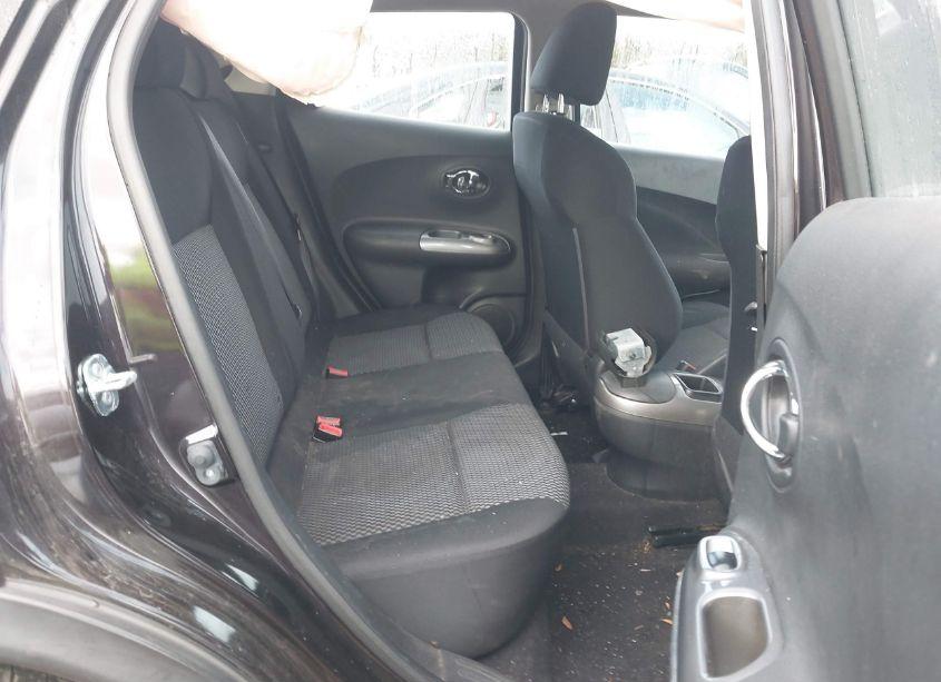 Photo 8 of 2015 Nissan Juke S (VIN JN8AF5MV6FT563202)