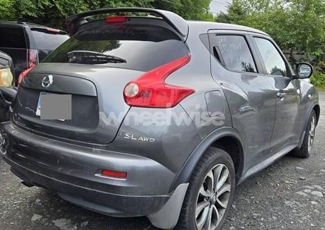 Photo 4 of 2011 Nissan Juke SL (VIN JN8AF5MV7BT010682)