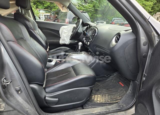 Photo 5 of 2011 Nissan Juke SL (VIN JN8AF5MV7BT010682)