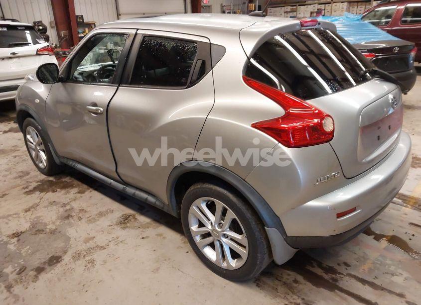 Photo 3 of 2011 Nissan Juke SV (VIN JN8AF5MV7BT013615)