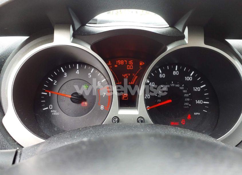 Photo 7 of 2011 Nissan Juke SV (VIN JN8AF5MV7BT013615)