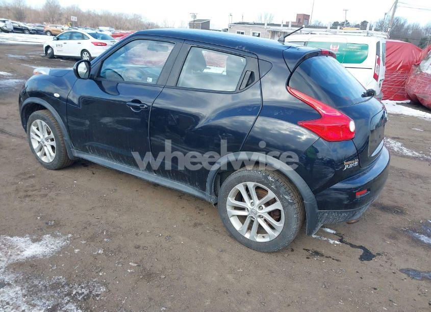 Photo 3 of 2011 Nissan Juke S (VIN JN8AF5MV7BT015610)