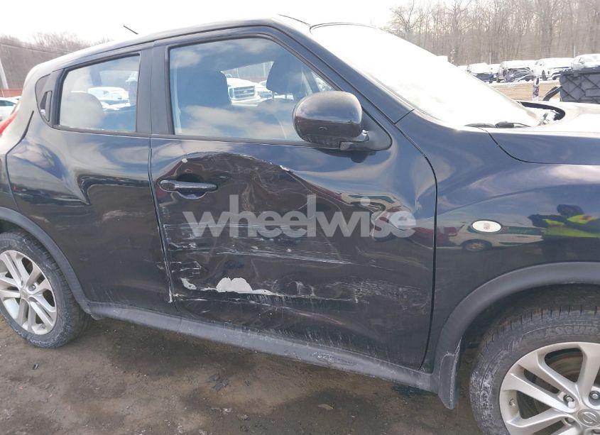 Photo 6 of 2011 Nissan Juke S (VIN JN8AF5MV7BT015610)