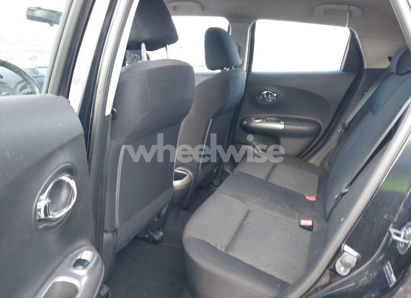 Photo 8 of 2011 Nissan Juke S (VIN JN8AF5MV7BT015610)