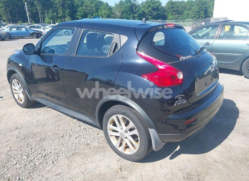 Photo 3 of 2011 Nissan Juke S (VIN JN8AF5MV7BT024484)