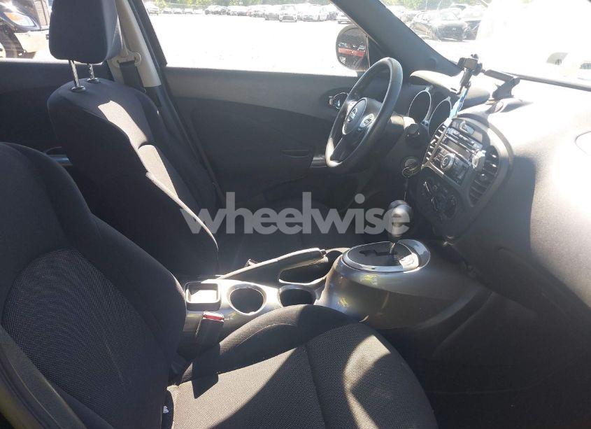 Photo 5 of 2011 Nissan Juke S (VIN JN8AF5MV7BT024484)