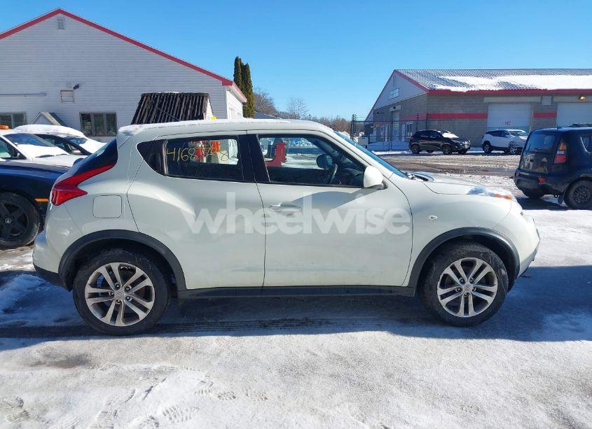 Photo 14 of 2011 Nissan Juke S (VIN JN8AF5MV7BT029085)