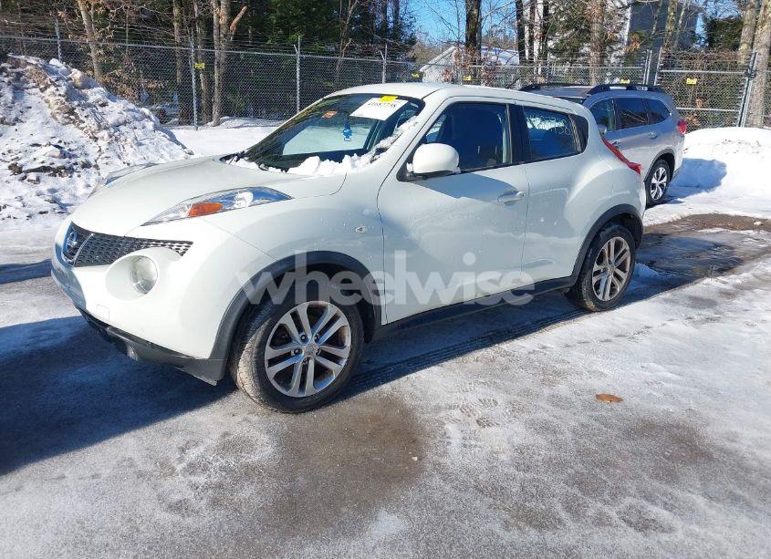 Photo 2 of 2011 Nissan Juke S (VIN JN8AF5MV7BT029085)