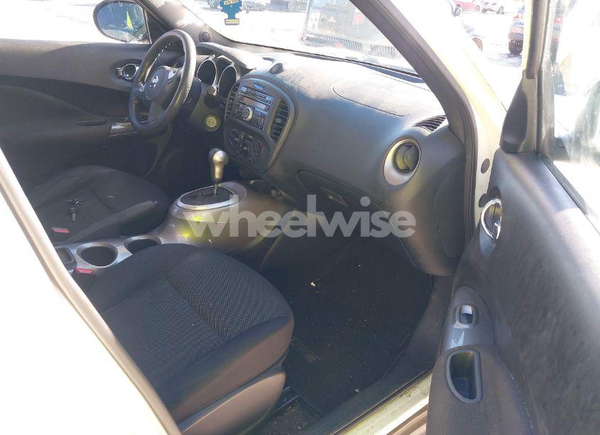 Photo 5 of 2011 Nissan Juke S (VIN JN8AF5MV7BT029085)