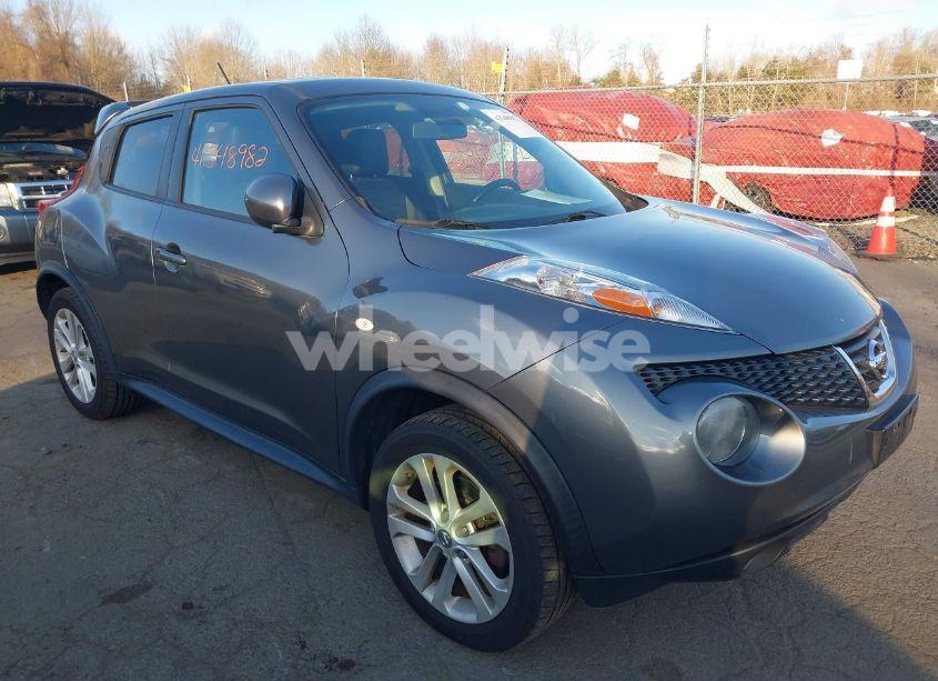 2013 Nissan Juke SL (VIN JN8AF5MV7DT208956) main photo