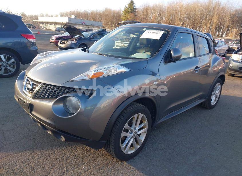 Photo 2 of 2013 Nissan Juke SL (VIN JN8AF5MV7DT208956)