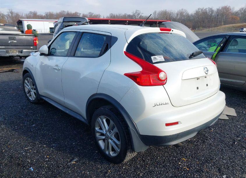 Photo 3 of 2014 Nissan Juke S (VIN JN8AF5MV7ET364240)