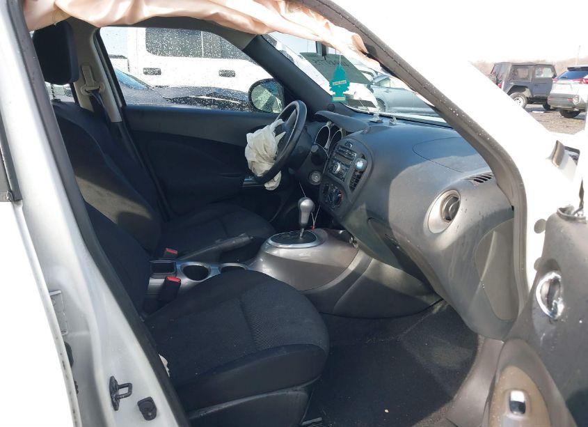 Photo 5 of 2014 Nissan Juke S (VIN JN8AF5MV7ET364240)