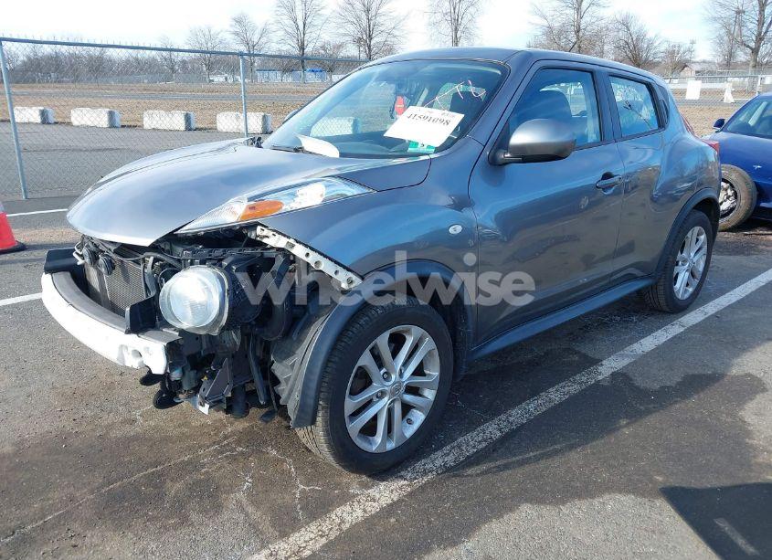 Photo 2 of 2014 Nissan Juke S (VIN JN8AF5MV7ET480618)