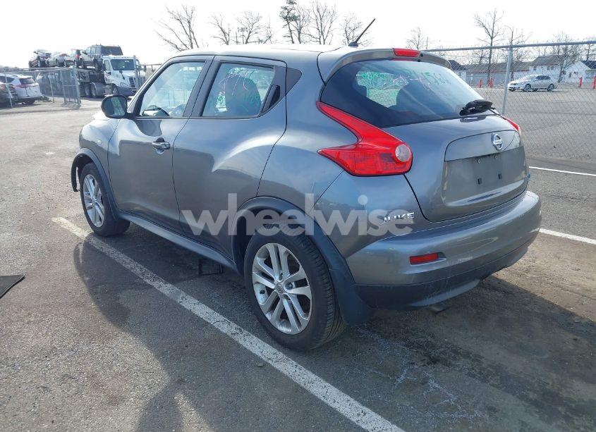 Photo 3 of 2014 Nissan Juke S (VIN JN8AF5MV7ET480618)