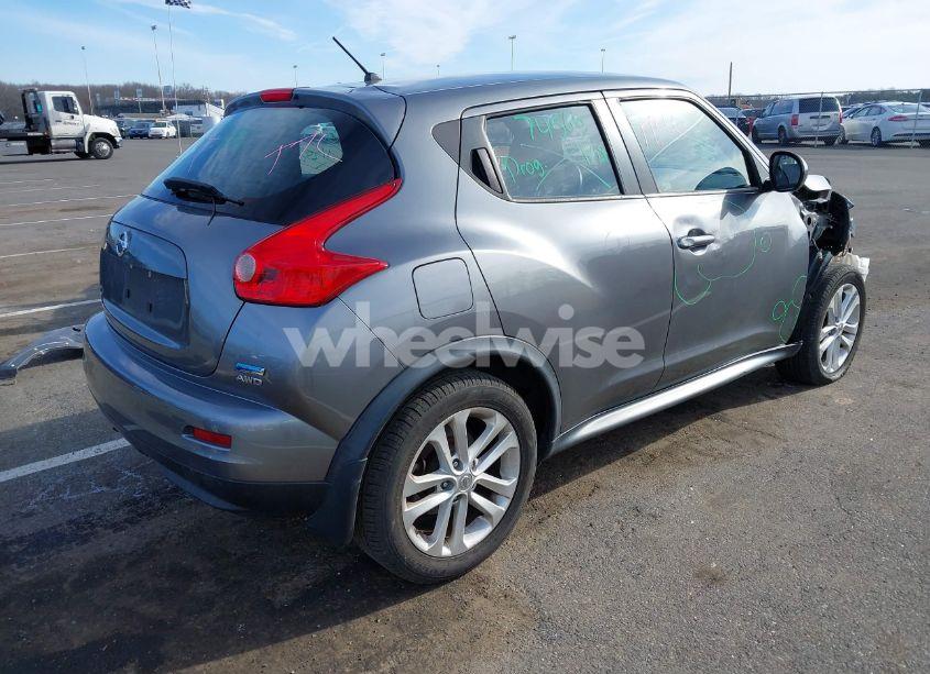 Photo 4 of 2014 Nissan Juke S (VIN JN8AF5MV7ET480618)
