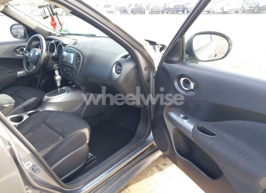 Photo 5 of 2014 Nissan Juke S (VIN JN8AF5MV7ET480618)