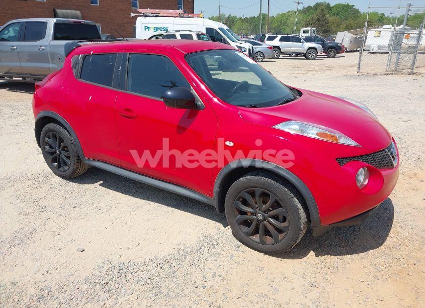 2014 Nissan Juke S (VIN JN8AF5MV7ET483065) main photo