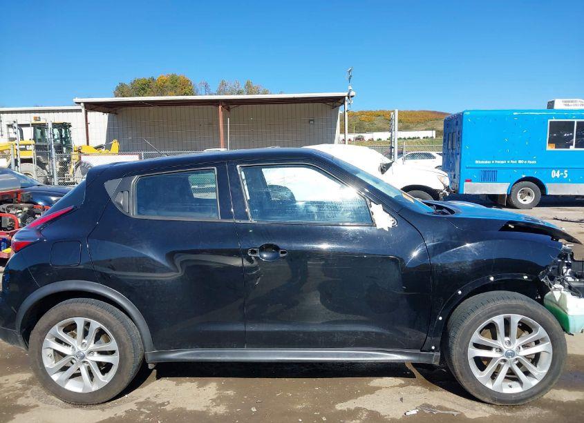 Photo 14 of 2015 Nissan Juke S (VIN JN8AF5MV7FT556596)