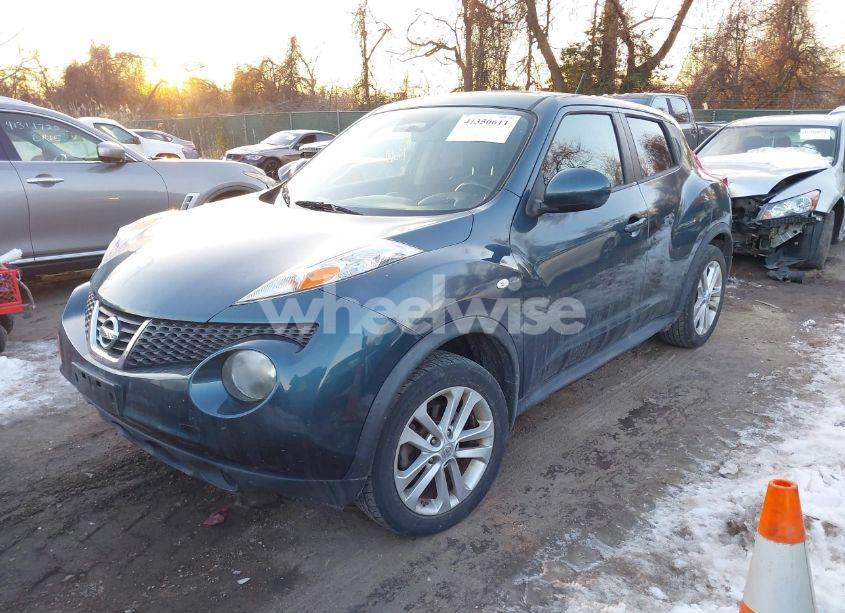 Photo 2 of 2011 Nissan Juke SV (VIN JN8AF5MV8BT005829)