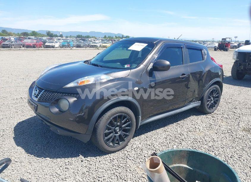 Photo 2 of 2011 Nissan Juke S (VIN JN8AF5MV8BT014403)