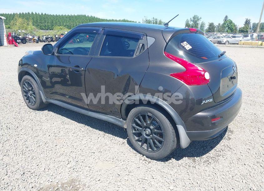 Photo 3 of 2011 Nissan Juke S (VIN JN8AF5MV8BT014403)