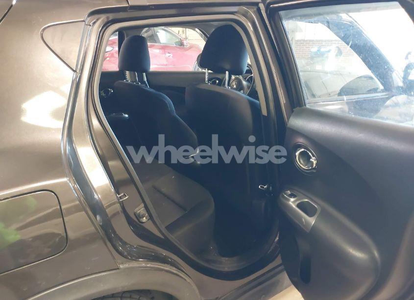 Photo 8 of 2011 Nissan Juke S (VIN JN8AF5MV8BT016023)