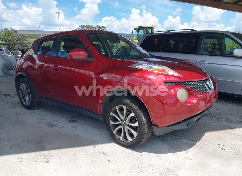 2013 Nissan Juke S (VIN JN8AF5MV8DT221618) main photo