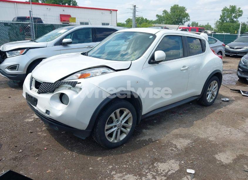 Photo 2 of 2013 Nissan Juke SL (VIN JN8AF5MV8DT224146)