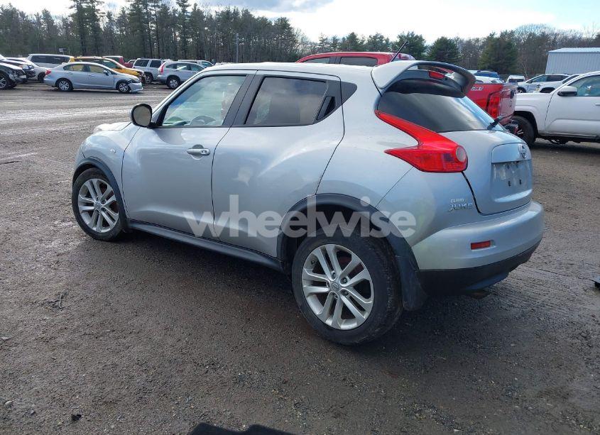 Photo 3 of 2014 Nissan Juke SV (VIN JN8AF5MV8ET363145)