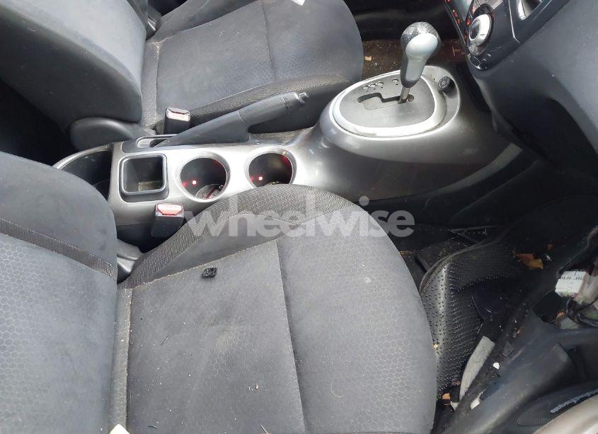 Photo 5 of 2014 Nissan Juke SV (VIN JN8AF5MV8ET363145)