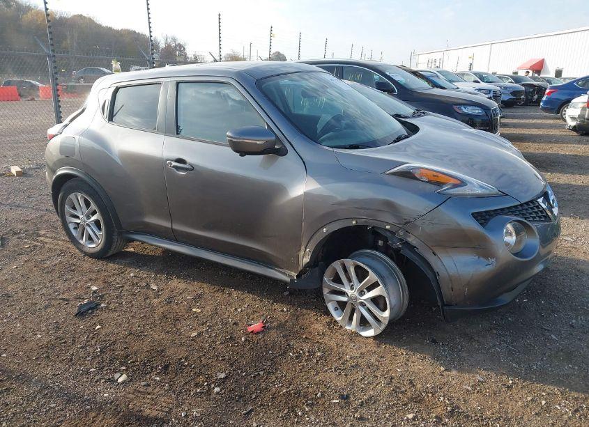 2015 Nissan Juke SV (VIN JN8AF5MV8FT559393) main photo
