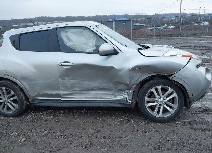 Photo 6 of 2011 Nissan Juke SV (VIN JN8AF5MV9BT006990)