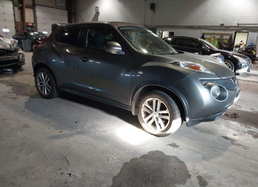 2011 Nissan Juke SV (VIN JN8AF5MV9BT008660) main photo