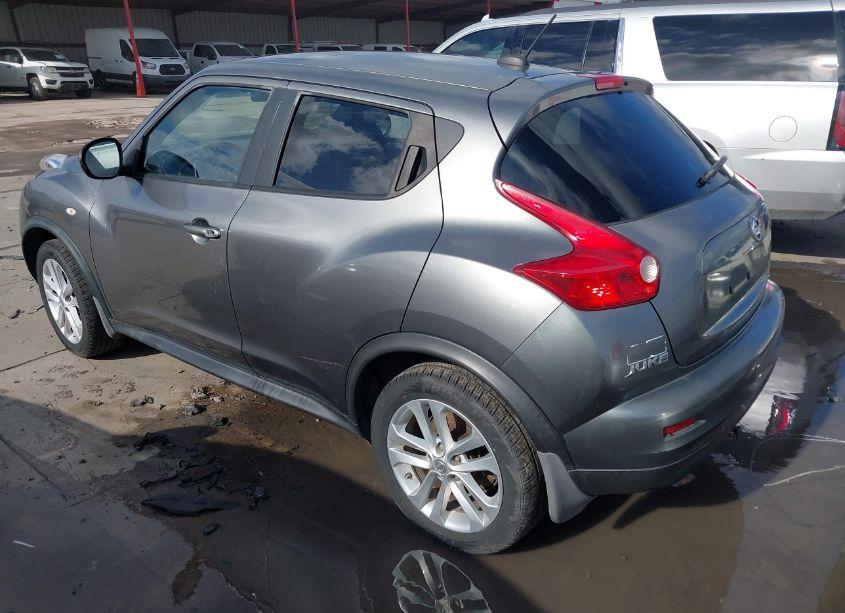 Photo 3 of 2011 Nissan Juke SV (VIN JN8AF5MV9BT015771)