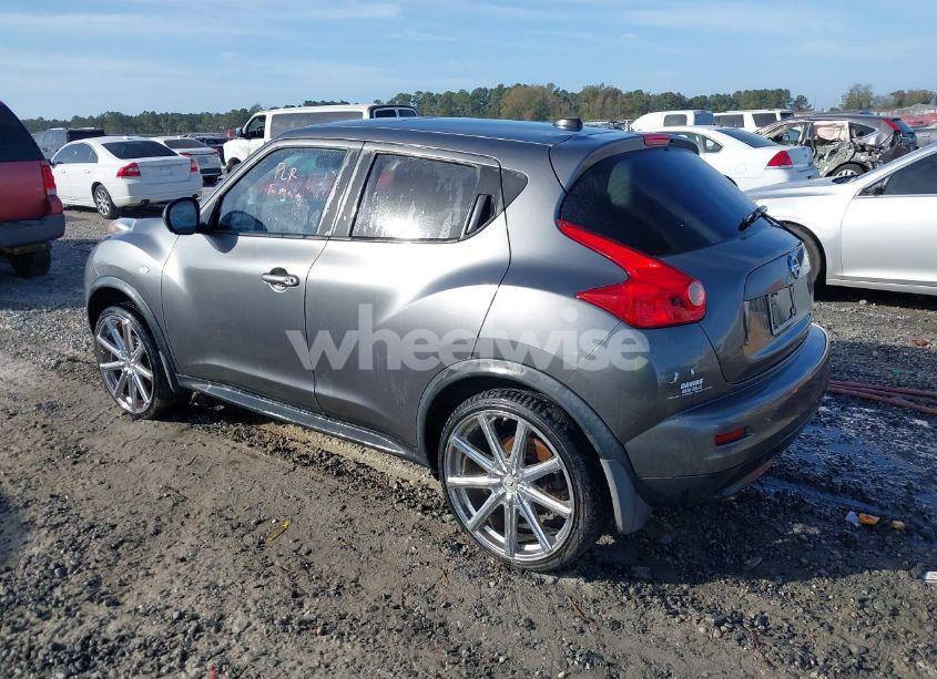Photo 3 of 2011 Nissan Juke SV (VIN JN8AF5MV9BT016127)