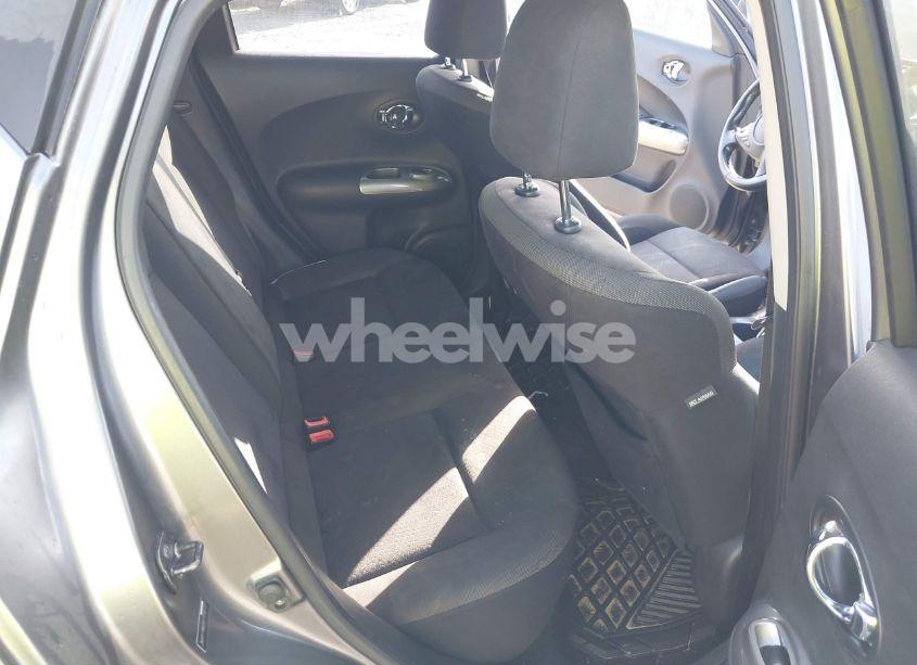 Photo 8 of 2011 Nissan Juke SV (VIN JN8AF5MV9BT016127)