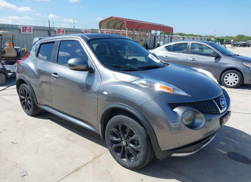 2011 Nissan Juke SL (VIN JN8AF5MV9BT016340) main photo