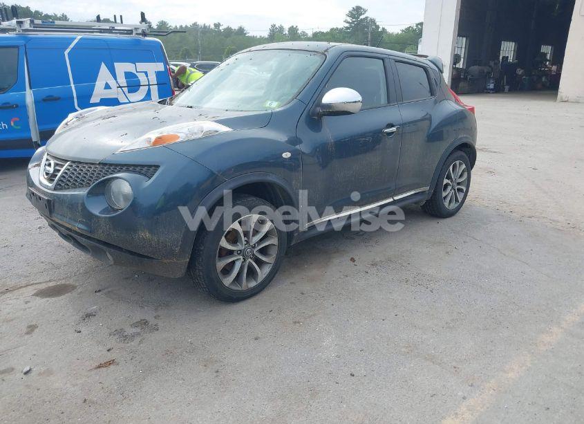 Photo 2 of 2011 Nissan Juke SL (VIN JN8AF5MV9BT017312)