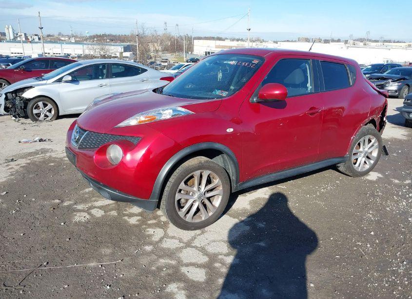 Photo 2 of 2012 Nissan Juke SV (VIN JN8AF5MV9CT120814)
