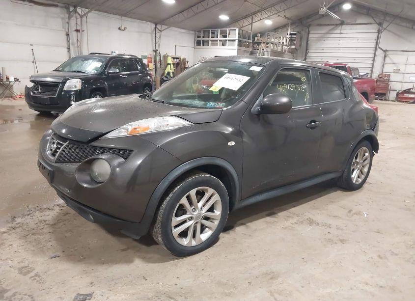 Photo 2 of 2013 Nissan Juke SL (VIN JN8AF5MV9DT206030)