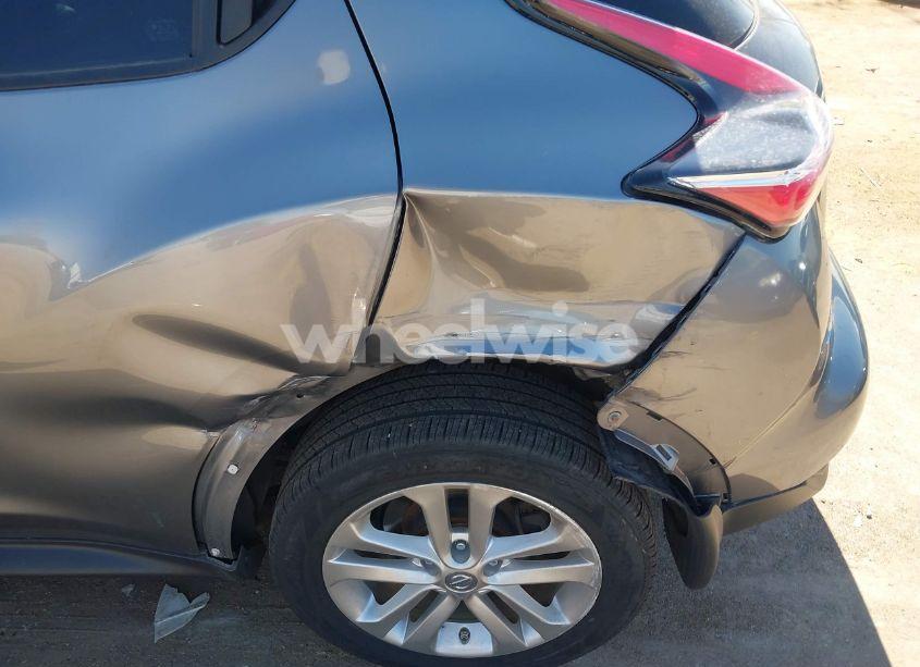 Photo 6 of 2015 Nissan Juke SL (VIN JN8AF5MV9FT553280)