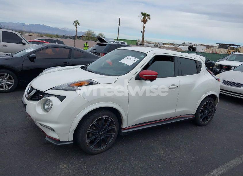 Photo 2 of 2015 Nissan Juke NISMO (VIN JN8AF5MV9FT561556)